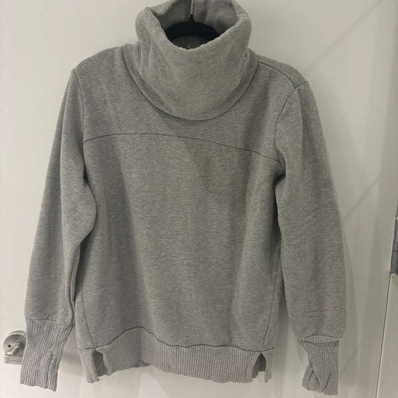 ALO Yoga Cowl Neck Sweatshirt Grey - Picture 2 of 3